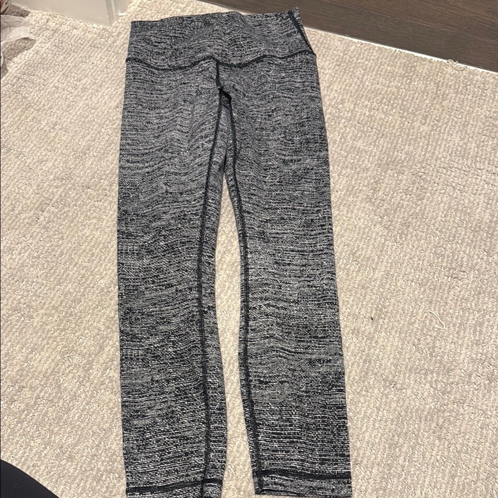 LULULEMON Black and Gray Leggings